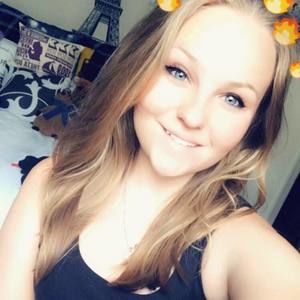 Meet your Posher, Katelyn